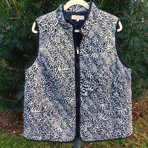 Jones New York Plus Animal-Print Lightweight Quilted Vest with Pockets